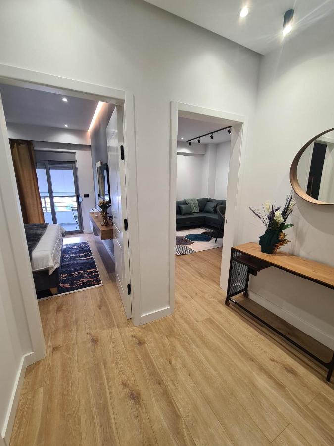 Grey Luxury Apartment Gjirokastër Exteriér fotografie